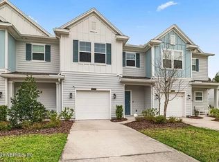 10357 Benson Lake Dr, Jacksonville, FL 32222