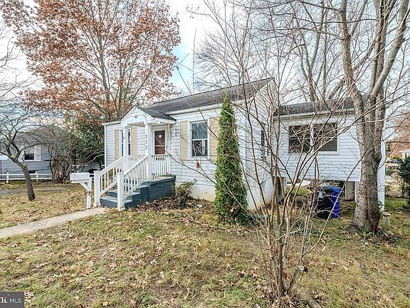2nd image of 1712 N Culpeper St