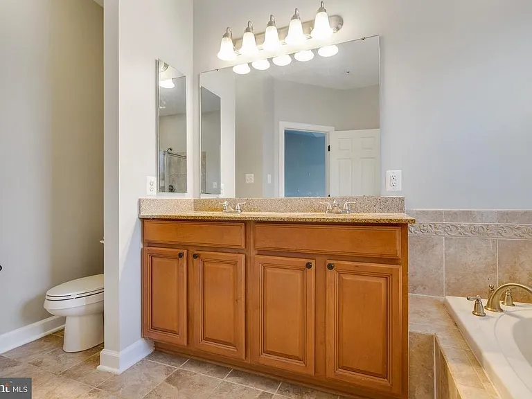 9684 Atterbury Ln — Photo 27