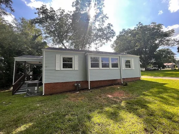 204 Austin Dr, Gaffney, SC 29340