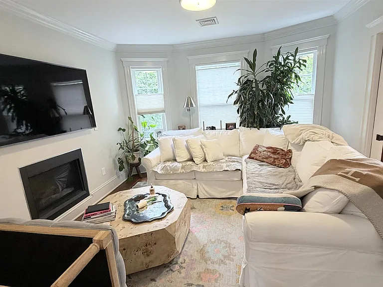 145 Larch Rd — Photo 1