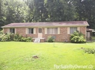 762 Cherokee Dr, New Johnsonville, TN 37134