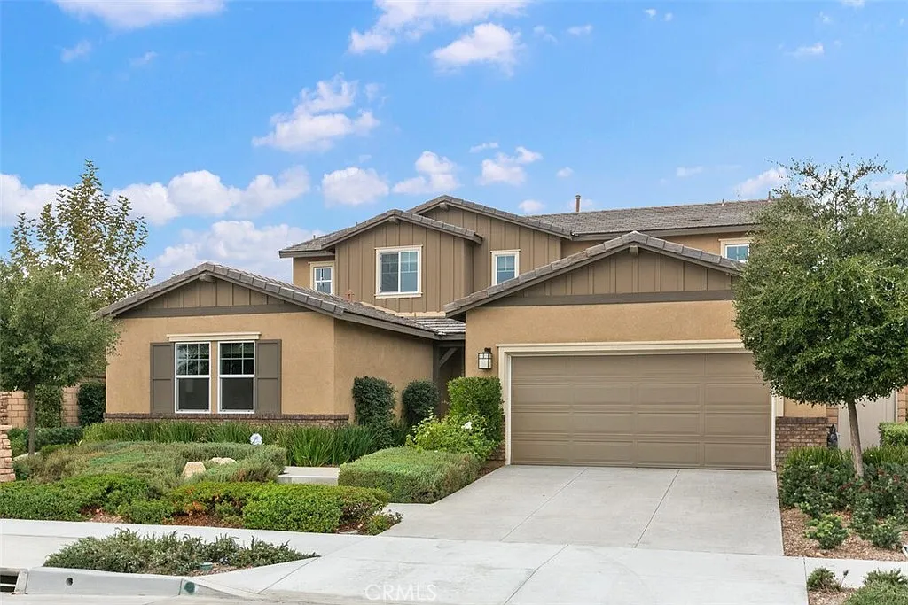 Building Photo - 30253 Big Country Dr
