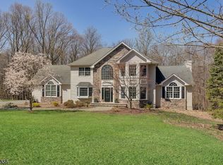 30 Kern Dr, Flanders, NJ 07836