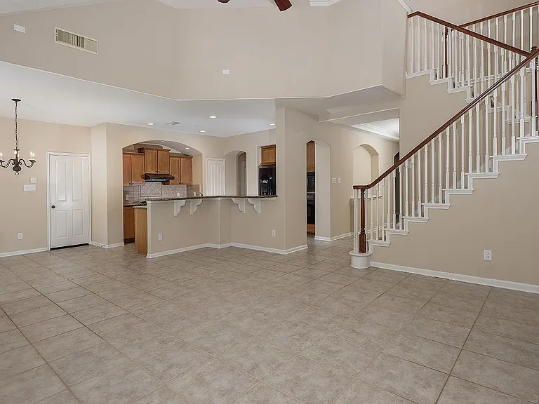 54 S Longsford Cir — Photo 11