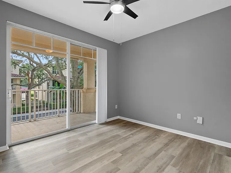 4822 Chancellor Dr #20 — Photo 9