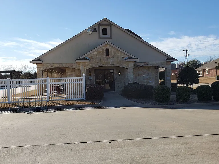 1621 Colonial Dr — Photo 56