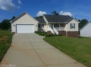 2432 Heritage View Ln, Trinity, NC 27370