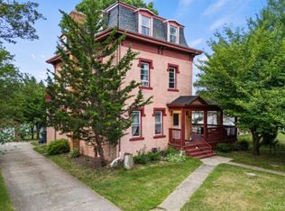 135 E Prospect Ave, Woodbridge, NJ