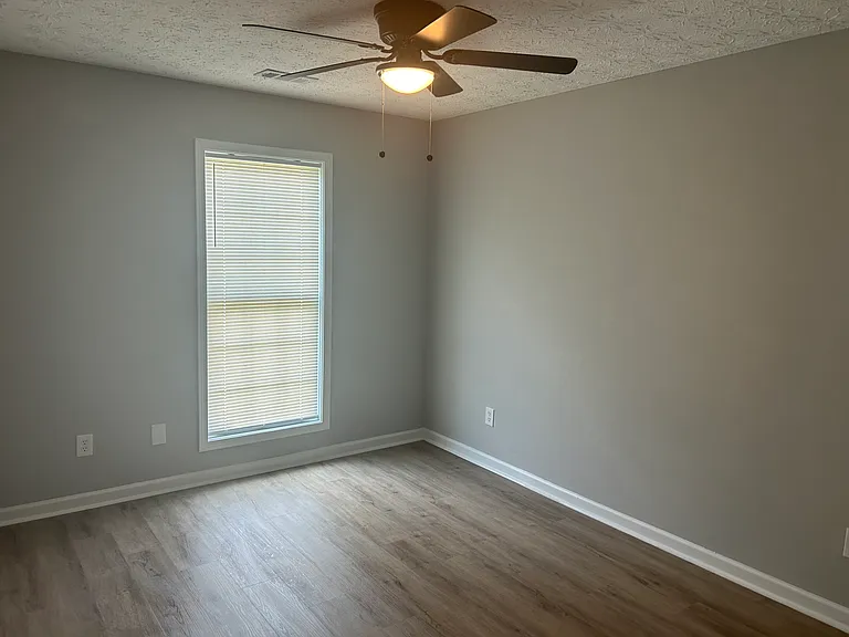 7001 Hunter Hill Ct — Photo 10
