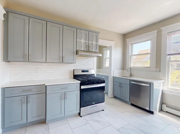 1616 Chapel St, New Haven, CT 06511