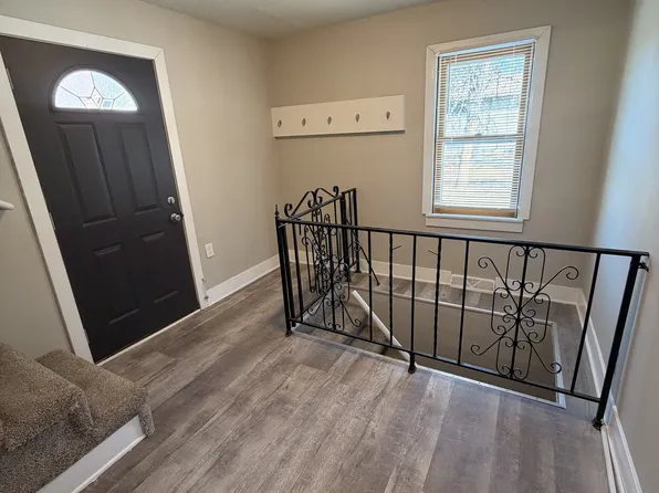 6909 Lakeview Dr, Lino Lakes, MN 55014