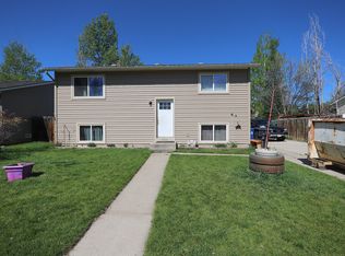 1360 Ridgeway Ave, Sheridan, WY 82801