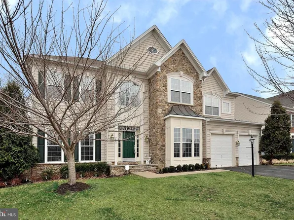 5662 Caribbean Ct, Haymarket, VA 20169