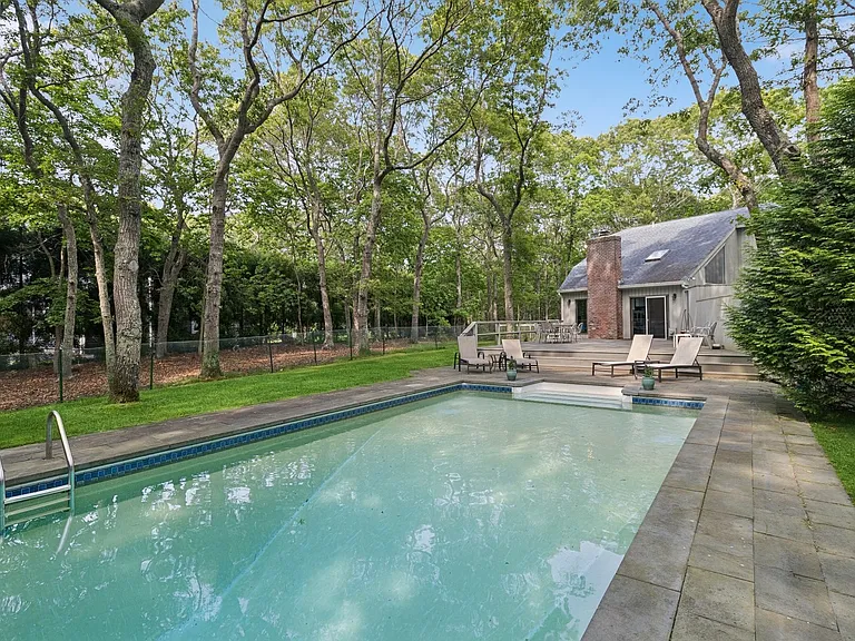 31 Montauk Ave — Photo 24