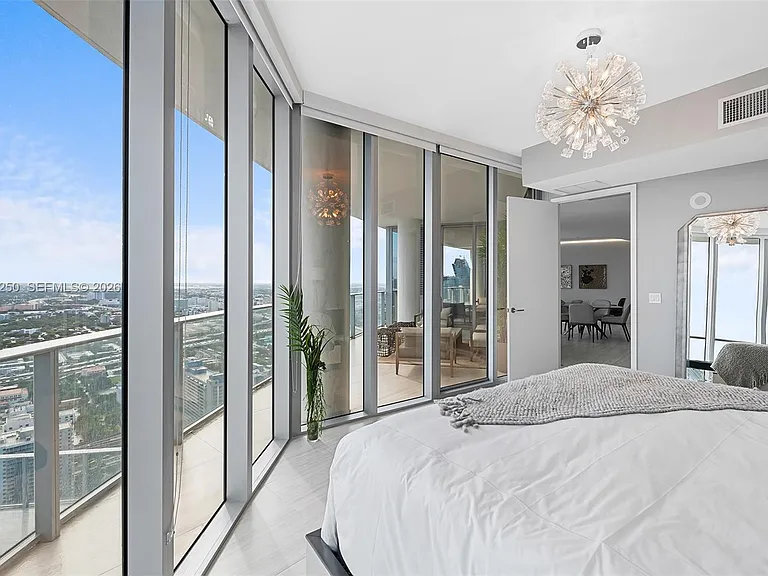 851 NE 1st Ave #Penthouse 4912 — Photo 12
