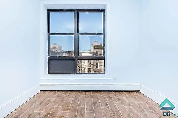 Rented by EXR | media 5