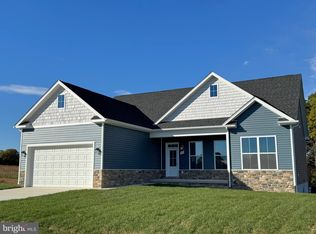 85 Bertrand Dr, Bunker Hill, WV 25413