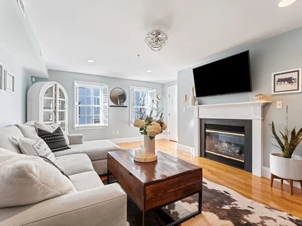 57 Bartlett St #5, Charlestown, MA 02129