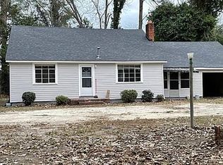 121 Lamar St, Hartsville, SC 29550
