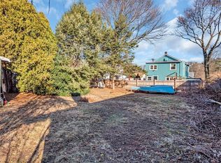18 Vernon Ave, Stoneham, MA 02180