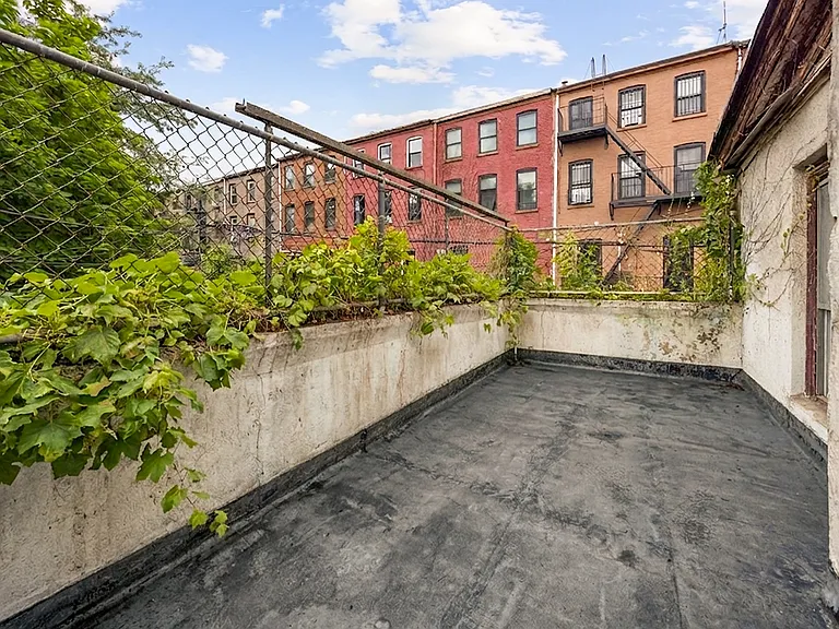 569 Throop Ave #2 — Photo 6