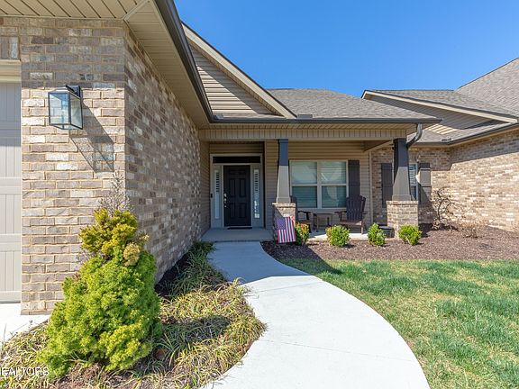 3rd image of 7135 Volunteer Ridge Ln
