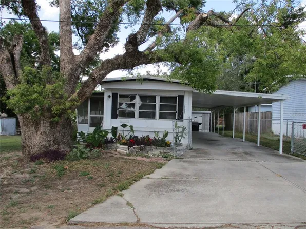 39253 Longview Ave, Zephyrhills, FL 33542