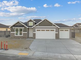 675 Purcell Ave, West Richland, WA