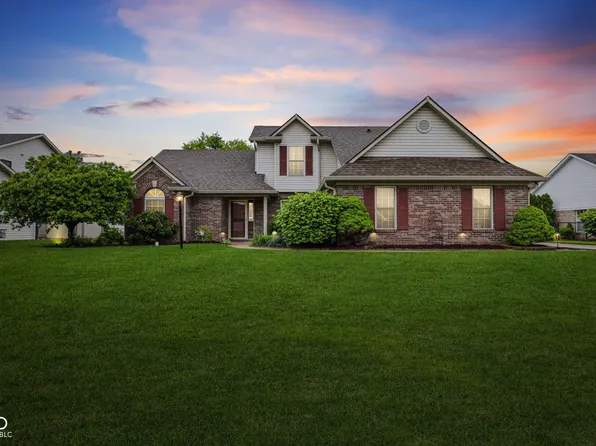 7144 Sunset Point Dr, Indianapolis, IN 46259