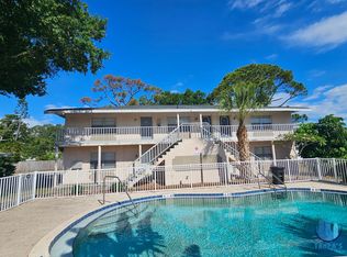 209 NW Jefferson Cir N APT 15, Saint Petersburg, FL 33702