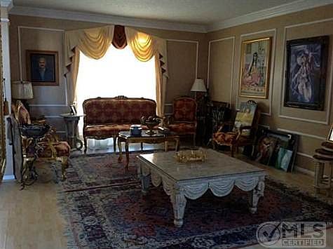 5th image of 6804 Grant Ln