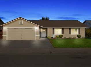 2305 Mayfaire Dr, Turlock, CA 95380