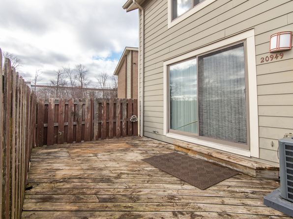 20949 Sherman Ave, Southfield, MI 48033
