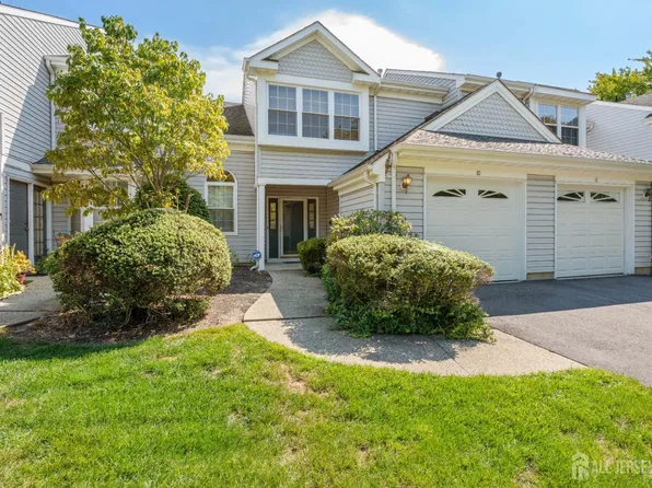 10 Vreeland Ct, Sayreville, NJ 08872