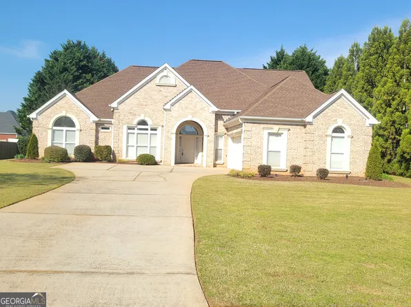 1086 Rowanshyre Cir, McDonough, GA 30253
