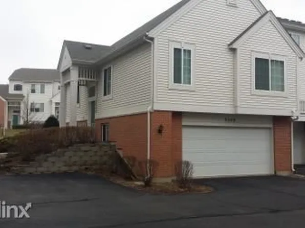 2059 Concord Dr, McHenry, IL 60050