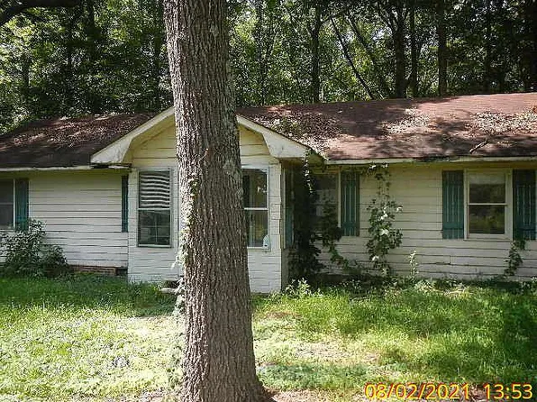 1368 Hornsby Cir, Lugoff, SC 29078