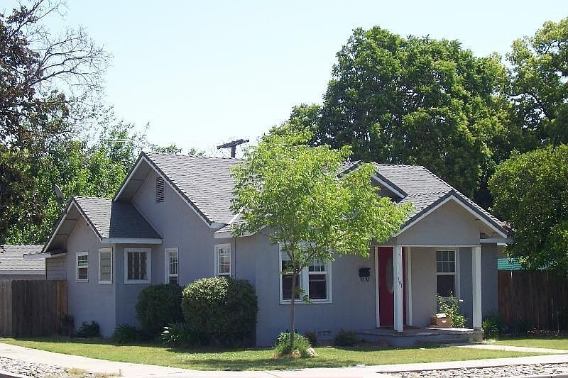 1st image of 361 N 1st Ave