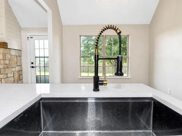 240 Cedar Lane, Billings, MO 65610