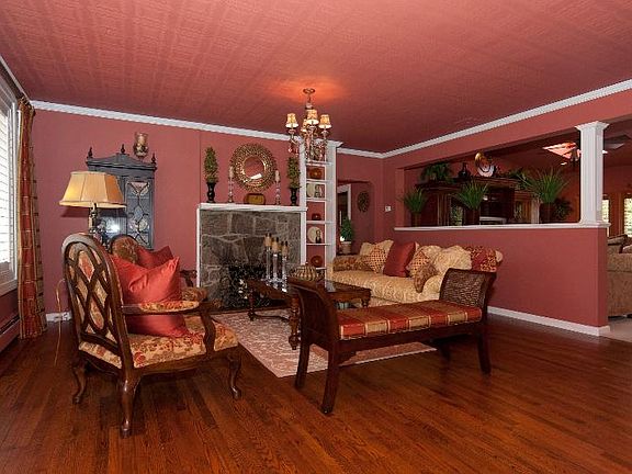 2nd image of 23 Green Meadow Ln