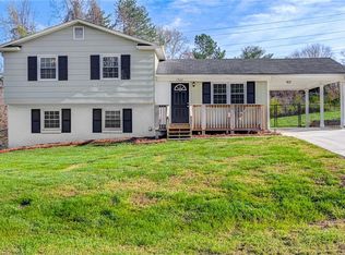 1508 Banbridge Rd, Kernersville, NC 27284