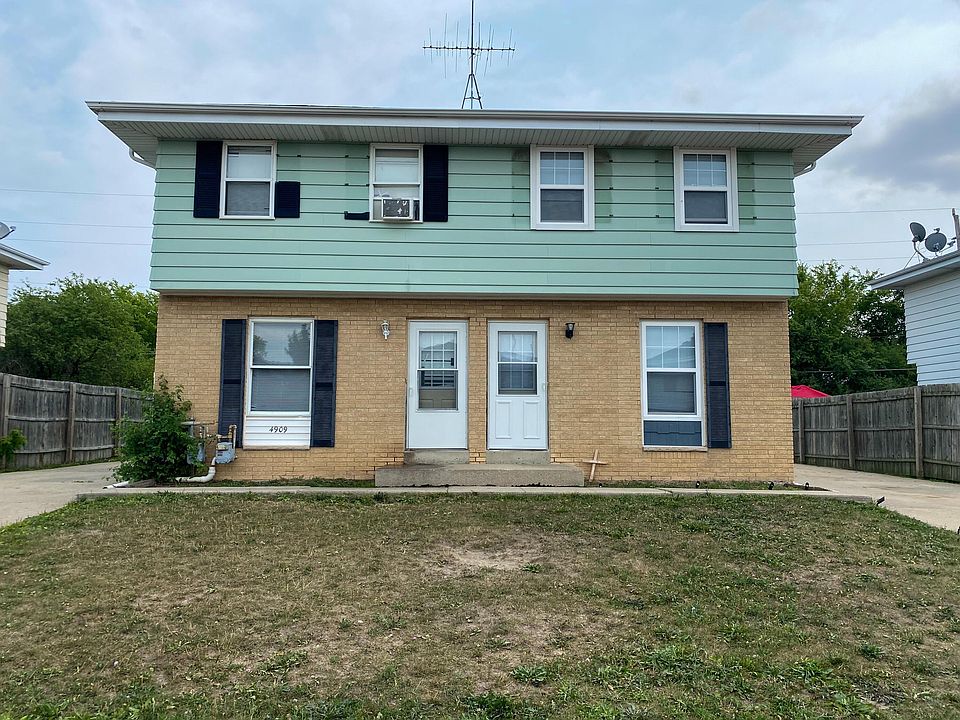 1st image of 4909 42nd Ave #4911