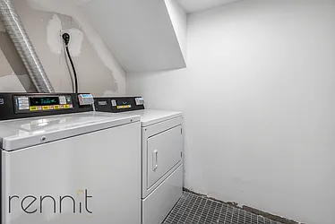 Rented by Rennit Inc.