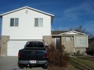 5121 S Magic Morning Ln, Taylorsville, UT 84123