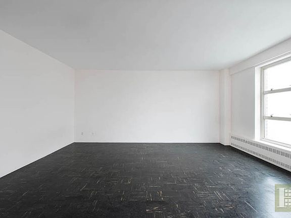 3rd image of 80 La Salle St APT 16E