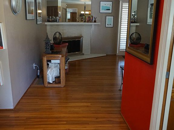 5th image of 292 W San Madele Ave