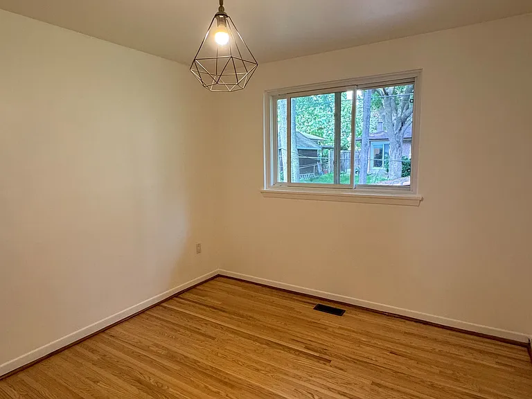 45 Sherwood Forest Dr — Photo 7