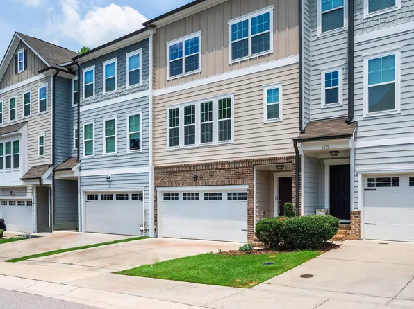 1434 Salem Creek Dr, Apex, NC 27502