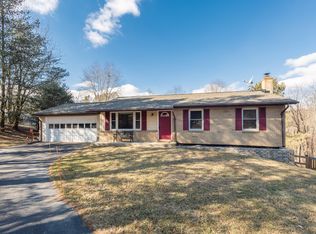4652 Warpath Dr, Hampstead, MD 21074